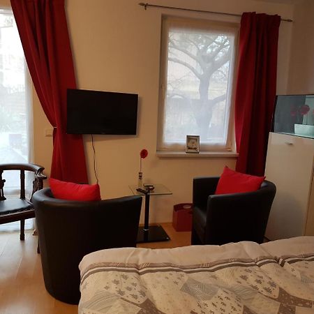Zeuthen Ferienwohnung Am See, Stadtgrenze Berlin Exteriör bild